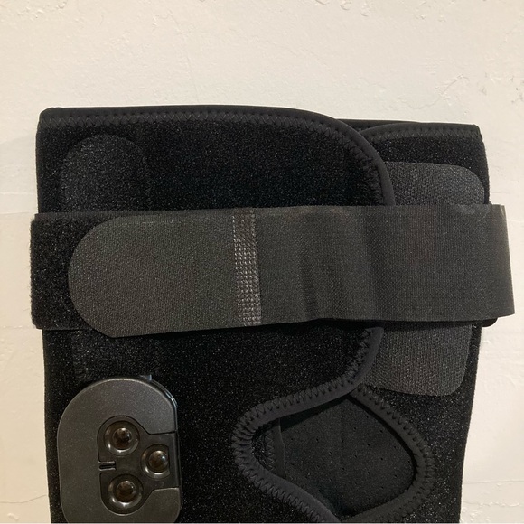 Knee Brace Iso Preferred OA Dual ROM Hinge Universal Size for Either Knee KN-209 - Picture 3 of 15